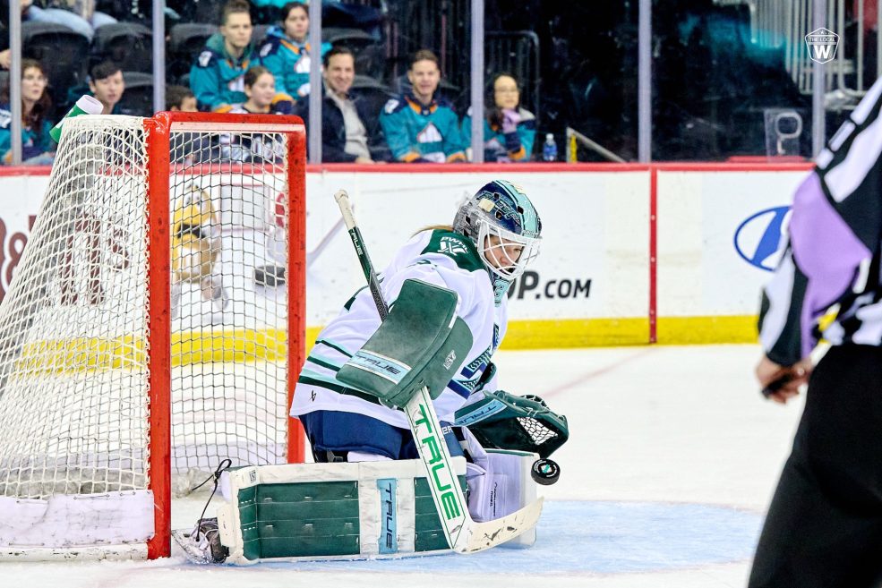 2/17/25 Newark, NJ Prudential Center| Boston Fleet Goalie Aerin Frankel making one of many saves on the night. Mandatory Credit: The Local W