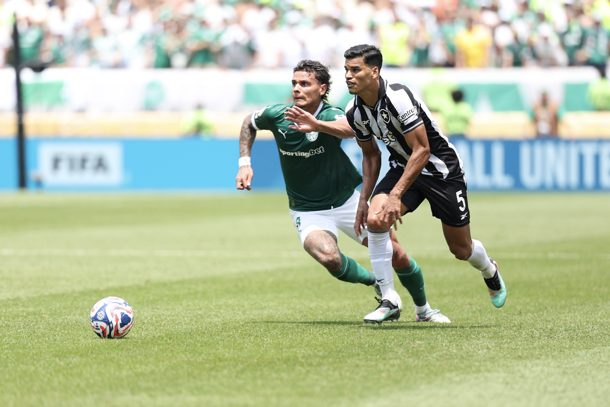 6/28/25, Philadelphia, PA Richard Ríos and Danilo Barbosa battle for possession during the 2025 FIFA Club World Cup Round of 16 match against SE Palmeiras. Jose Pichirilo /Bad Dawg Sports