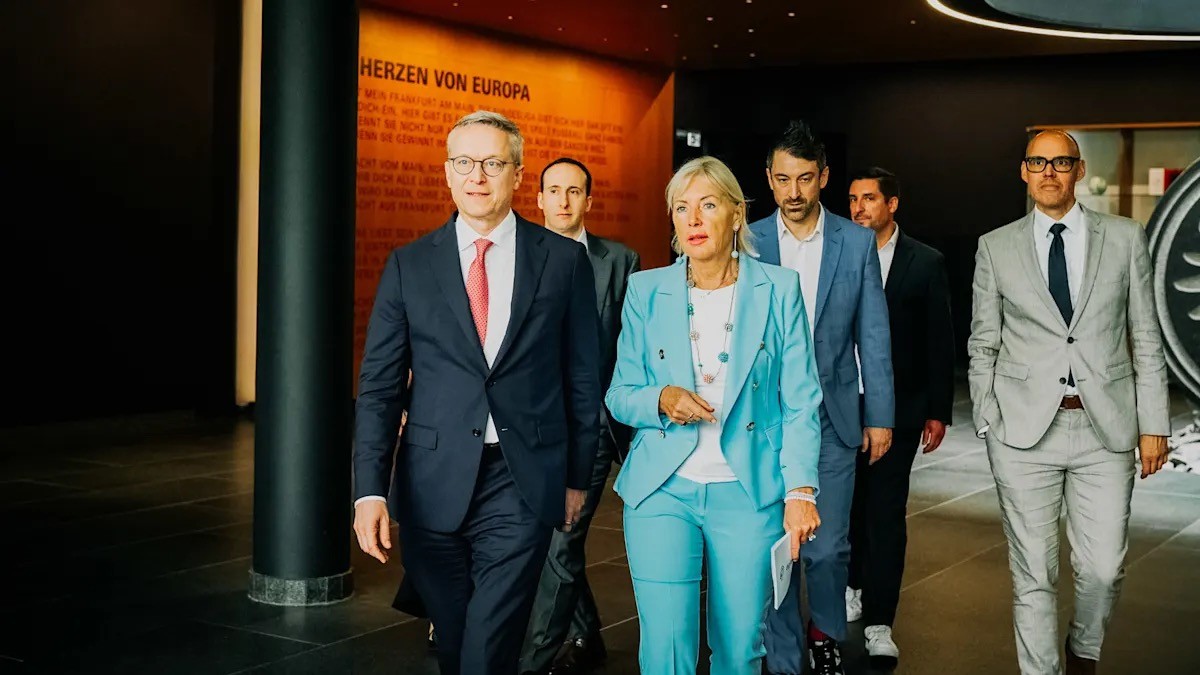 7/4/25 High visit to the ProfiCamp: Federal Digital Minister Prof. Dr. Kristins Sinemus. Mandatory Photo Credit: Eintracht Frankfurt