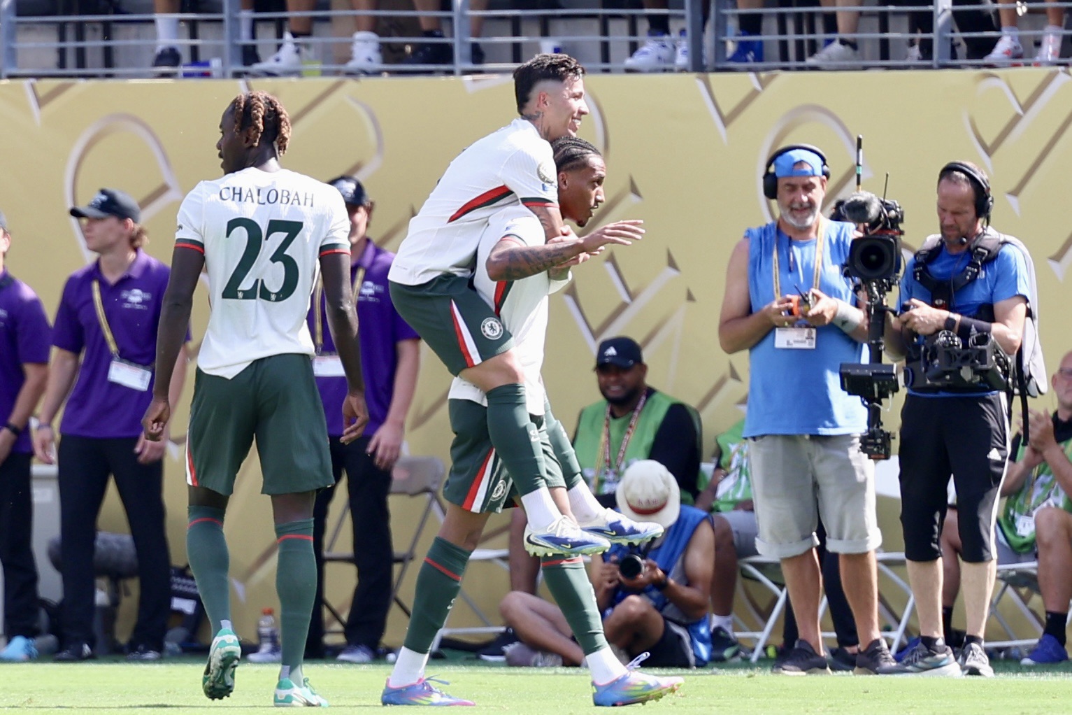 7/8/25, East Rutherford, New Jersey, MetLife Stadium,#20 João Pedro of Chelsea FC celebrates his second goal with teammate #24 Enzo Fernández during the FIFA Club World Cup 2025 semifinal clash between Fluminense FC and Chelsea FC. Mandatory Credit: Bad Dawg Sports/Jose Pichirilo
