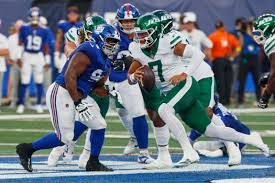 8/16/2025 MetLife Stadium, East Rutherford, NJ Justin Fields in the 1st quarter. Mandatory Credit NY Daily News