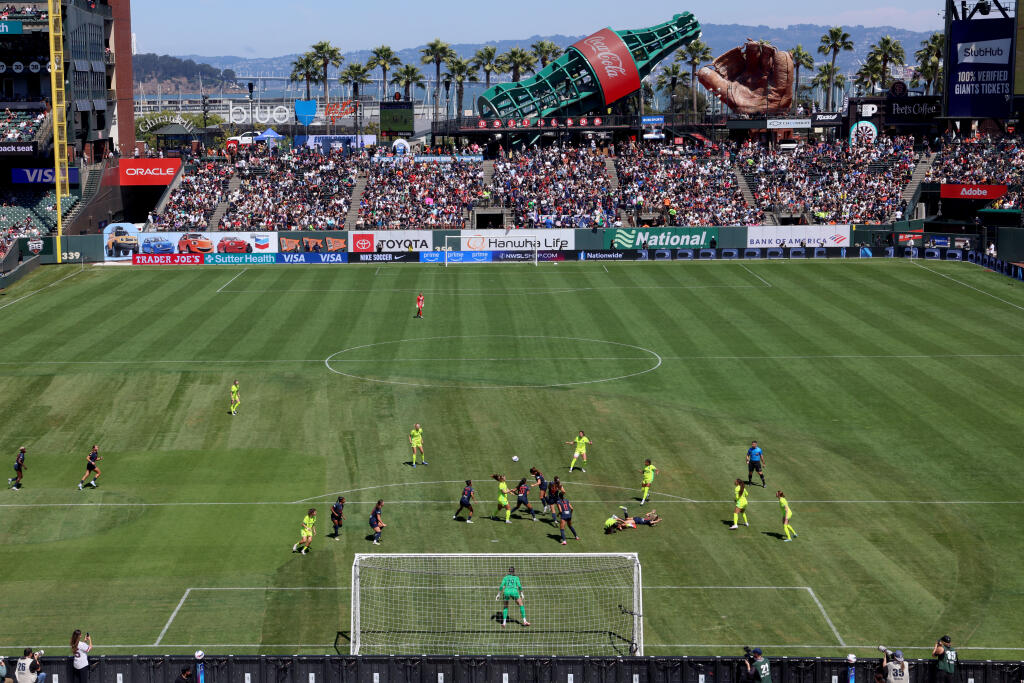Washington Spirit vs Bay FC at Oracle Park sets new NWSL attendance record with 40,091 fans in historic women's soccer match