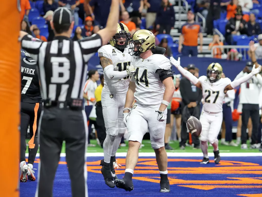 Army Football Hands UTSA First Home Conference Loss in Six Years to Become Bowl Eligible